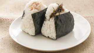 ひとり暮らしにピッタリなオヒトリサマ家電「小型炊飯器」