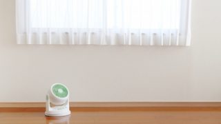 暖房の暖か空気を効率よく室内に循環させる「サーキュレーター」